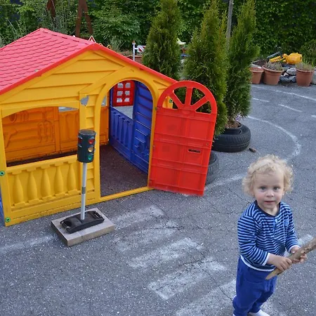 格兰斯堡公寓 公寓 *